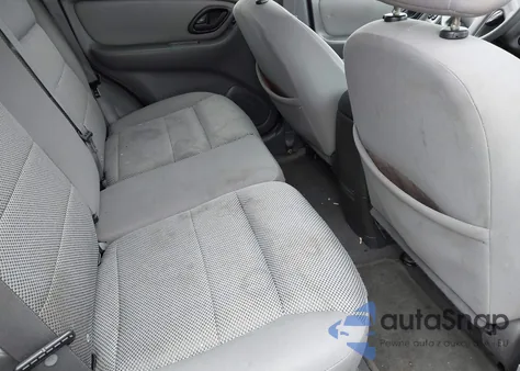 2005 Ford Escape Xlt z USA, uszkodzony, nr VIN 1FMYU931X5DA05038